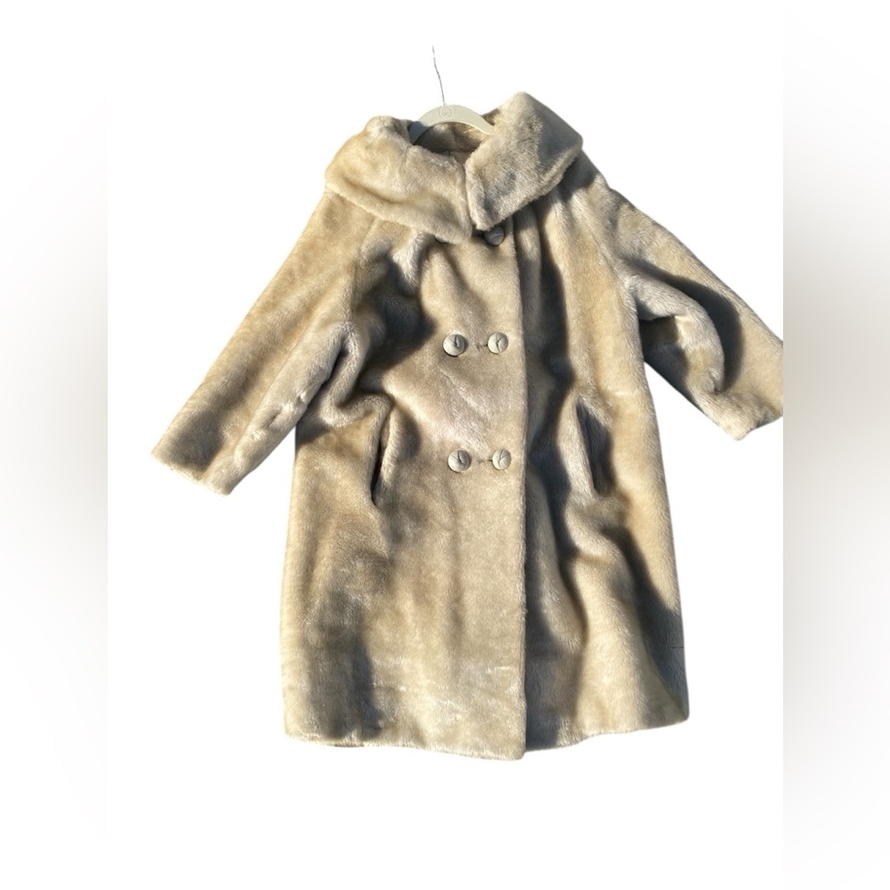 1960s Cream Faux Fur Coat 1960s Handmade faux fur collared button up coat. S - Picture 3 of 15
